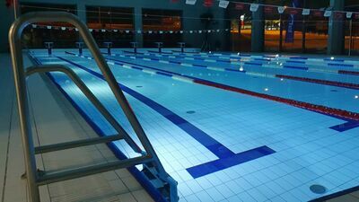 Rozbudowa pływalni trzy razy za droga. Nie będzie saunarium?