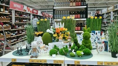  Dwóch na trzech ankietowanych w badaniu „Świąteczne wydatki Polaków na żywność. Edycja Wielkanoc 2023” zamierza ograniczyć wydatki w porównaniu z ubiegłym rokiem, z uwagi na rosnącą inflację i inne negatywne czynniki