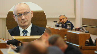 W obronie dyrektorki stanął też Mariusz Banach, wiceprezydent Lublina ds. oświaty. W kółku radny Stanisław Brzozowski.