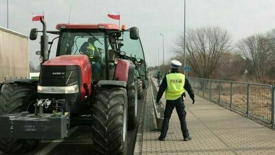 Rolnicy protestowali m.in. w Piaskach 