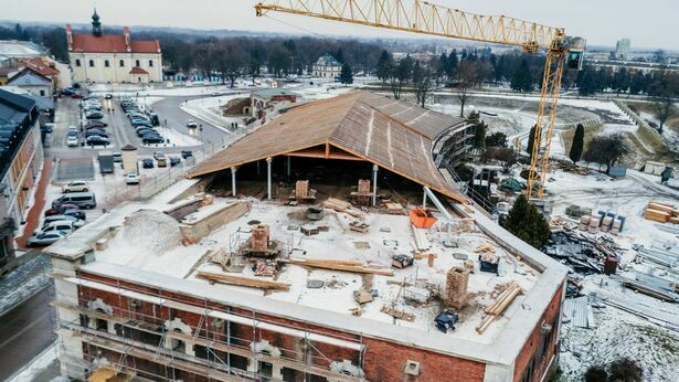 Zamość.  New investments in the historic Nadshaniec