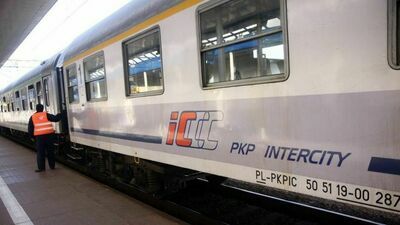 Na pasażerów pociągu spadł sufit. PKP Intercity: "Jest nam przykro"