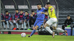 Mateusz Klichowicz derby z Motorem, z powodu urazu zakończył już po kwadransie