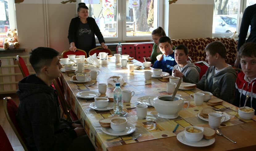 W gminie Końskowola grupa uchodźców była zakwaterowana w dawnej szkole w Skowieszynie. Na pomoc dla obywateli Ukrainy samorząd w zeszłym roku wydał 433 tys. zł