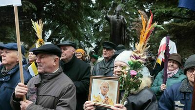 Papieski marsz wdzięczności przeszedł ulicami Lublina