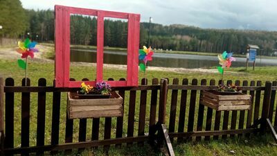 Zalew w Jacni nie jest może najbardziej popularnym miejscem wypoczynku, ale niezmiernie urokliwym