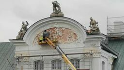 Prace przy elewacji północnej pałacu stanęły