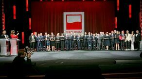 Firma z lubelskiego z godłem „Teraz Polska”