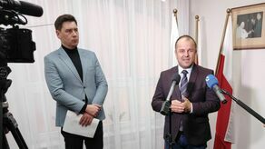 Najpierw poseł Dariusz Stefaniuk, a po nim Dariusz Litwiniuk (po prawej) rezygnuje z członkostwa w Radzie społecznej szpitala w Białej Podlaskiej