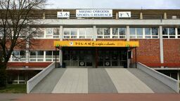 Stara hala sportowa zabytkiem? Radni zaniepokojeni