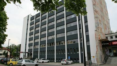 "Przemysłówka" już nie straszy. Biurowiec jak nowy