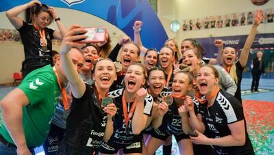 Wielkie emocje w meczu KPR Gminy Kobierzyce - MKS FunFloor. Wicemistrzostwo dla Lublina!