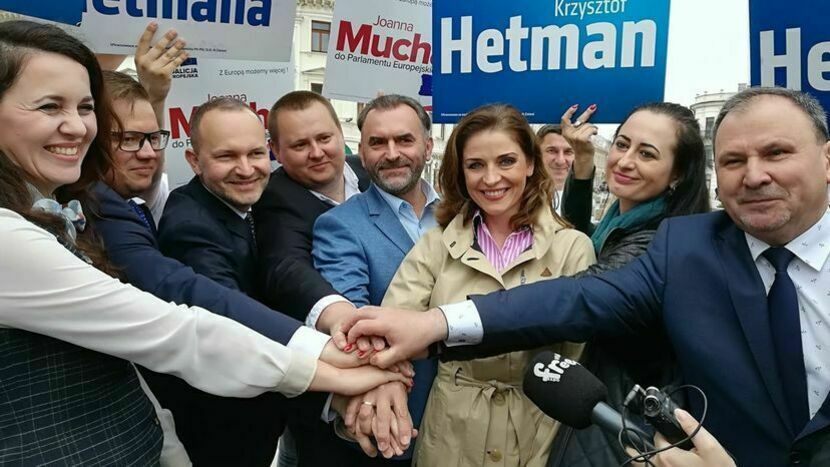 Wiosną 2019 roku Krzysztof Hetman (trzeci z lewej) i Joanna Mucha (trzecia z prawej) otwierali lubelską listę Koalicji Europejskiej w wyborach do Parlamentu Europejskiego. W tegorocznych wyborach parlamentarnych znów mogą znaleźć się na jednej liście