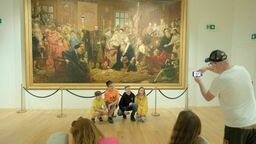 Zamek podbity przez zwiedzających. Nocą i za darmo 