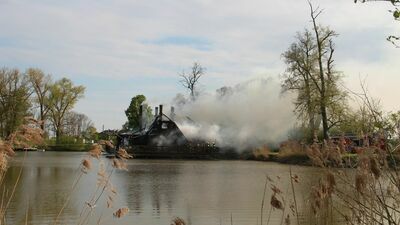 Pożar wybuchł w piątek po godz. 15.