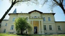 Freski i mozaiki zostały. Pałac w Jastkowie już po wielkim remoncie. Zdjęcia