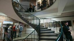 Historia miasta podczas nocnego zwiedzania 