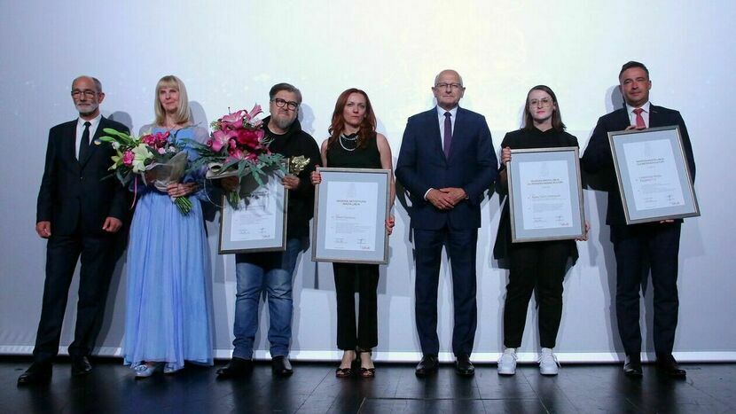 Laureaci nagród artystycznych za 2021 rok podczas ubiegłorocznej Gali Kultury