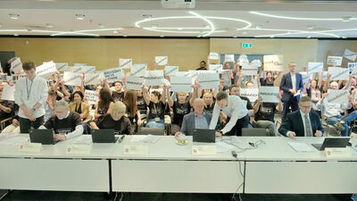 Na wtorkowej sesji sejmiki i wcześniejszych obradach Komisji Kultury, Edukacji i Sportu licznie pojawili się pracownicy CSK i Filharmonii Lubelskiej, przeciwni łączeniu ich instytucji z Teatrem Muzycznym.