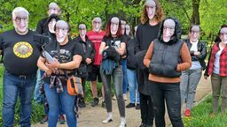 Po śmierci Eryka w Zamościu. Marsz Rodziców i... ludzi w maskach - twarz jednego mężczyzny