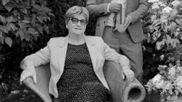 Medal „Zasłużony dla Zamościa” Jadwiga Kijek odebrała z rąk prezydenta Andrzeja Wnuka już jako emerytka.