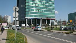 Zdaniem radnych dzielnicy Rury, proponowane przez nich rozwiązanie ułatwi wyjazd z ul. Jana Sawy