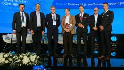 Trzeci z prawej Ryszard Madziar