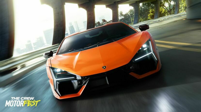 W grze The Crew Motorfest (i na okładce) znajdziemy Lamborghini Revuelto, pierwszy hybrydowy supersportowy samochód włoskiej marki z silnikiem V12
