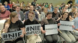 Podczas ostatniej sesji sejmiku pracownicy CSK i Filharmonii Lubelskiej protestowali przeciwko połączeniu ich instytucji z Teatrem Muzycznym