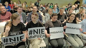 Podczas ostatniej sesji sejmiku pracownicy CSK i Filharmonii Lubelskiej protestowali przeciwko połączeniu ich instytucji z Teatrem Muzycznym