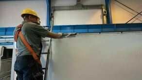 Odkrycie na granicy. Na potrzeby przemytu przerobili dach przyczepy