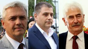 W samorządach, w których większość radnych posiadają siły opozycyjne, otrzymywanie wotum zaufania oraz absolutorium to rzadkość. Na zdjęciach od lewej wójt Leszek Łuczywek, prezydent Paweł Maj i wójt Stanisław Gołębiowski