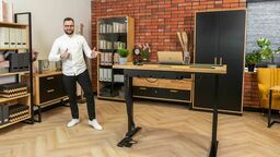 Producent mebli z Biłgoraja: Nie mógł znaleźć ładnego biurka. Zrobił własne