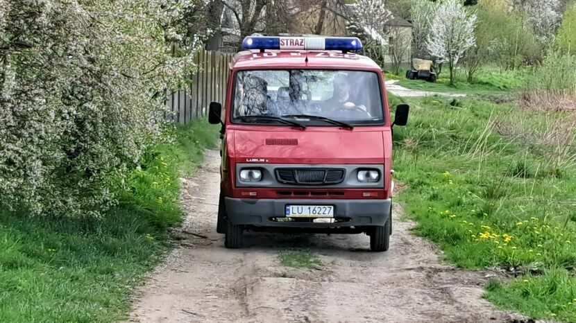Strażacy z OSP Głusk korzystają obecnie z wysłużonego pojazdu marki Lublin