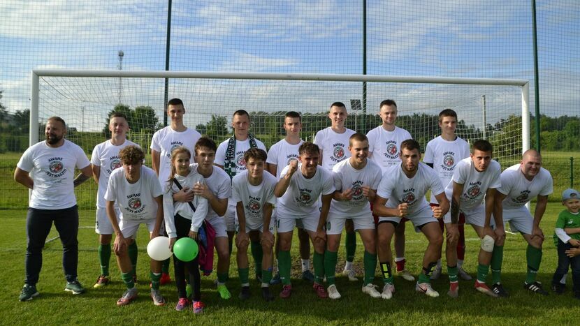 Ogniwo Wierzbica wygrało rozgrywki keeza chełmskiej klasy okręgowej i wywalczyło awans do IV ligi