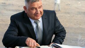 Jacek Janiszek był gościem czerwcowego posiedzenia rady powiatu puławskiego. W spotkaniu wzięli udział posłowie - Michał Krawczyk i Krzysztof Szulowski