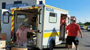 Karetkę dla ukraińskich żołnierzy zorganizowali Francuzi, polski wolontariusz współpracujący z nimi chce pomóc w naprawie pojazdu