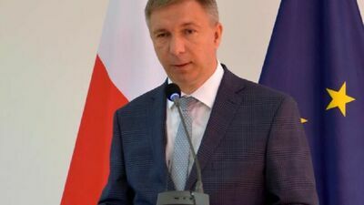 Sławomir Marciniuk był dyrektorem PUP za czasów starosty Józefa Kuropatwy i starosty Maryli Symczuk, a odwołany został po objęciu władzy w powiecie przez Anetę Karpiuk 