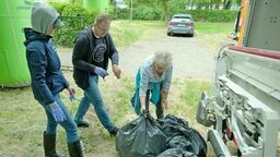 Zalew Zemborzycki. Posprzątali las na początek sezonu