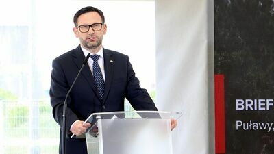 Daniel Obajtek podczas spotkania z pracownikami Zakładów Azotowych mówił m.in. o konieczności oderwania "pijawek" od puławskiej firmy