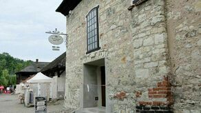 Turyści kochają to lubelskie miasteczko. Nowe odkrycia w synagodze 