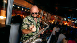 Sax in the city. Impreza na dachu Lublina.