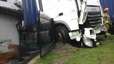 Pijesz herbatę, a w twój dom wjeżdża tir 