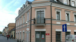 Oddział biblioteki mieścił się w kamienicy ZGL przy placu Wolności