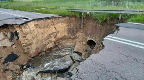 W miejscu wielkiej wyrwy most. Wiadomo, kiedy go zamontują 