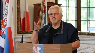 Jerzy Zwoliński zrezygnował z funkcji szefa rady, ale stanowczo sprzeciwił się swojemu odwołaniu. Odejść na własnych zasadach mu się jednak nie udało. Radni przyspieszyli jego wolę, decydując o usunięciu go z funkcji