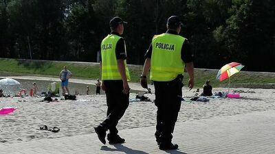 Pijani rodzice nad zalewem. Sprawa trafi do sądu rodzinnego 