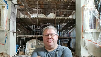 Ksiądz Cezary Kowalski, proboszcz kościoła pw. Nawrócenia św. Pawła przy ul. Bernardyńskiej już nawet nie mówi wiernym, kiedy koniec prac