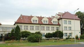 Nowy nabytek AZ przy ul. Szczebrzeskiej jest w dobrym stanie. Nie wymaga wielkich przeróbek, tylko przystosowania do potrzeb uczelni