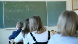 „Obyś cudze dzieci uczył”. Brakuje nauczycieli 